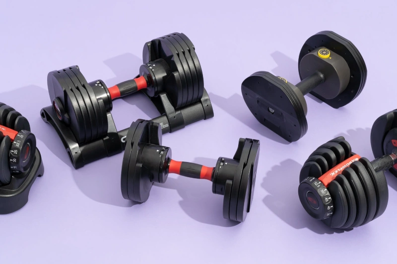 Adjustable dumbbell